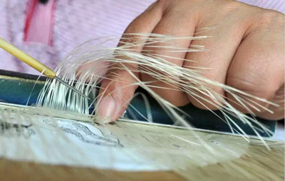 中华第一扇 龚扇的美学与缝纫日用品批发市场探析